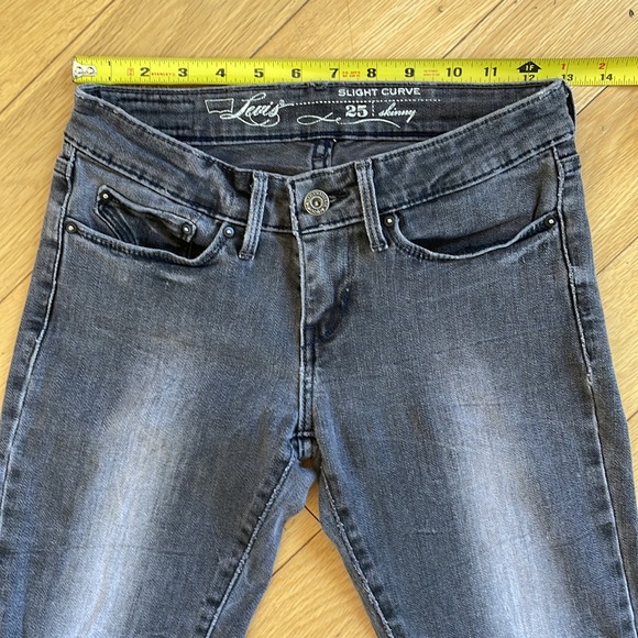 Levi’s Skinny Slight Curve - Picture 3 of 11